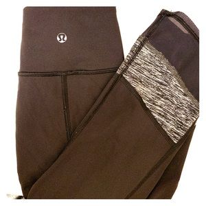 Lululemon Crop Workout Bottoms